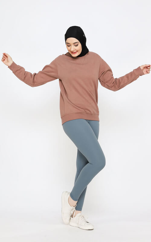 Sweater, Hijab Sporty, dan Legging