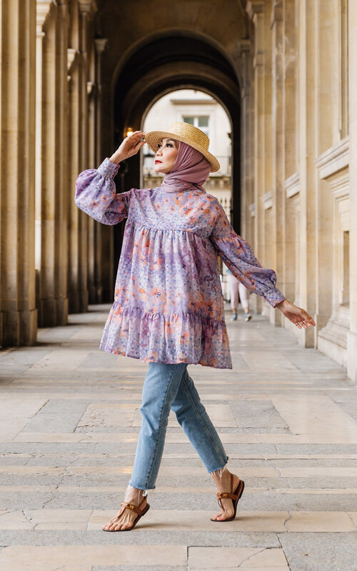 OOTD Hijab Topi untuk Liburan Santai