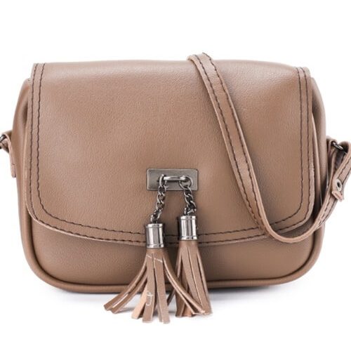 Sling Bag Polos dengan Tassel