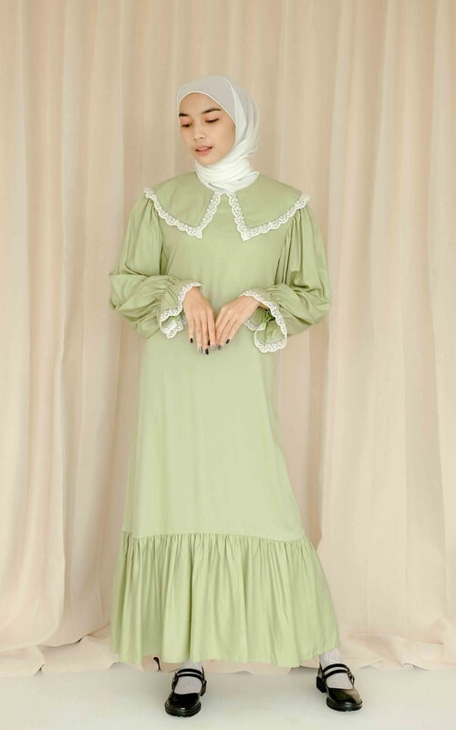 Tampil Paripurna dengan Gamis Vintage