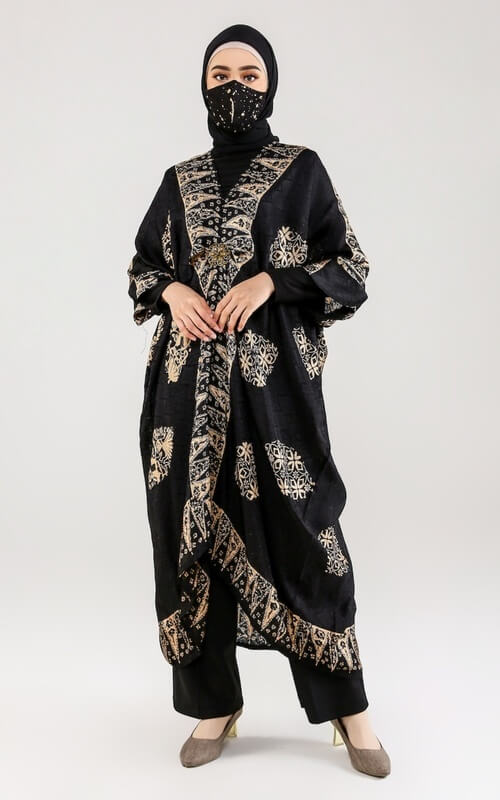 Kaftan Hitam Batik Simple