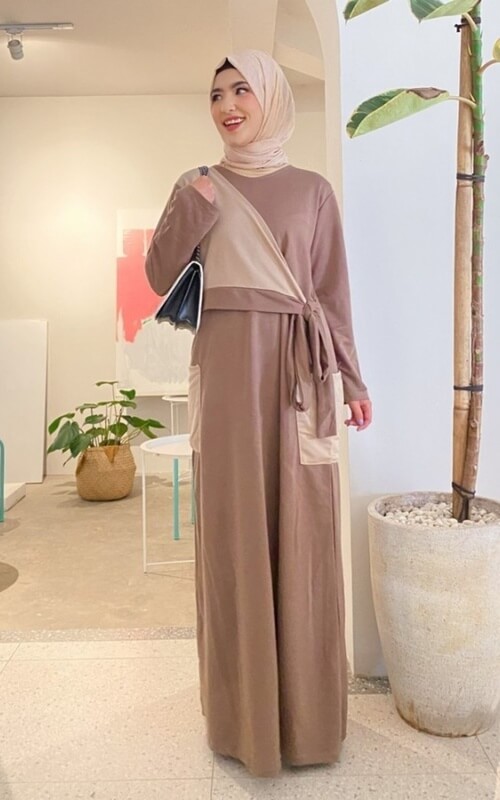 Gamis Polos Kombinasi 2 Warna Coklat