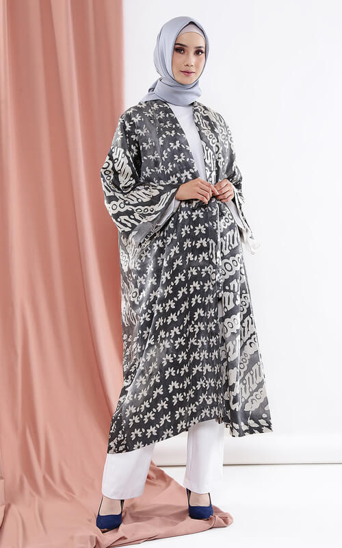 Outer ala Kimono Bermotif Batik