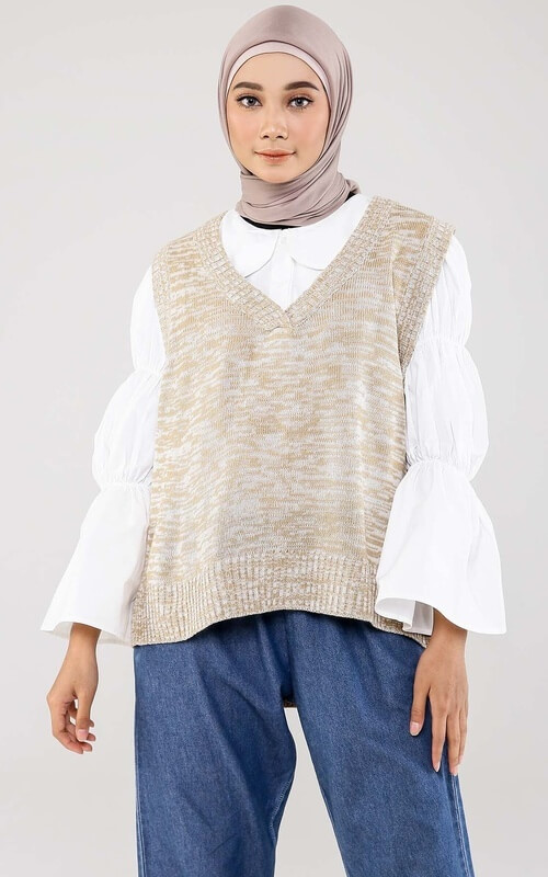 Rompi Sweater