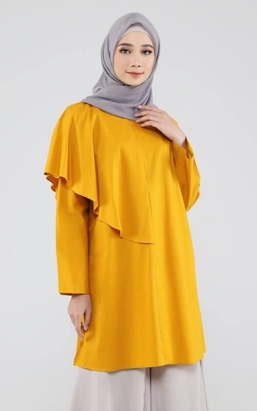 Baju Tunik dengan Aksen Samping