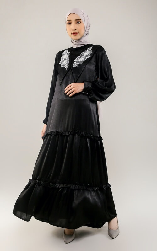 Dress Midi Hitam Beludru