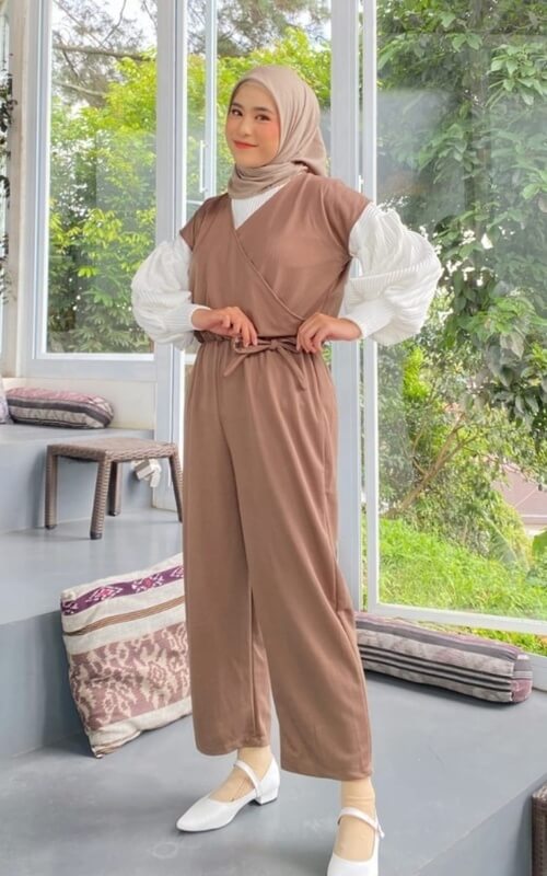 Jumpsuit Aksen Tali Pinggang