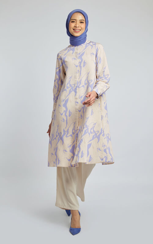 Tunik Bernuansa Nude Motif Abstrak