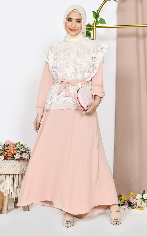 Gamis Peach Kombinasi Brokat