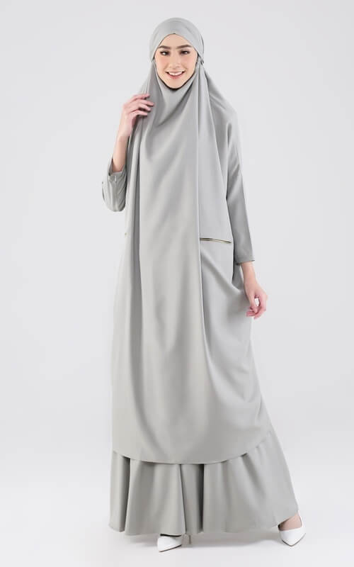 Outfit Abu-Abu Hijab Syar'i