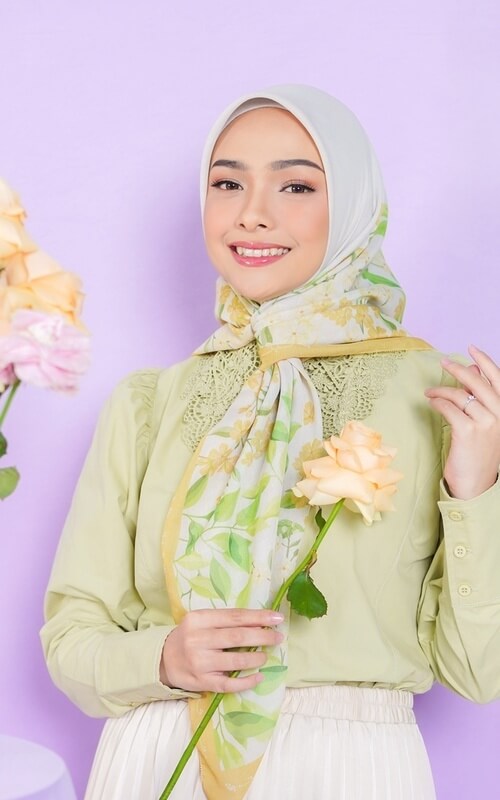 Hijab Segi Empat Motif Daun