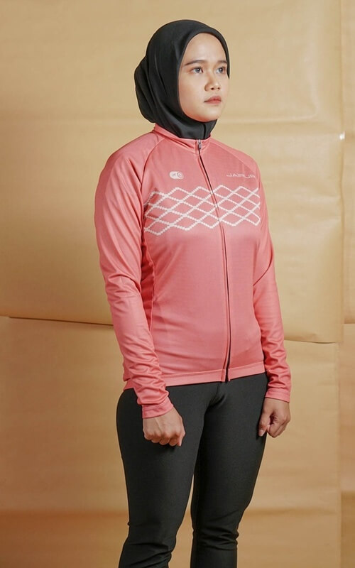 Jaket Pink Bikin Feminim