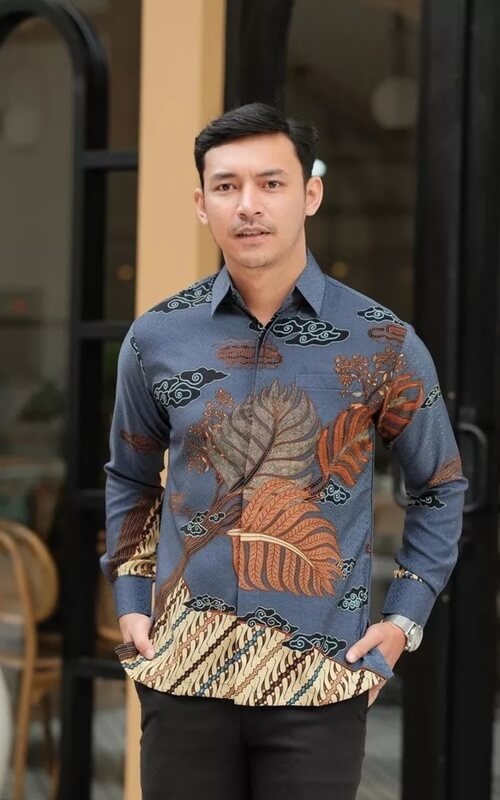 Batik Motif Daun Kombinasi Parang