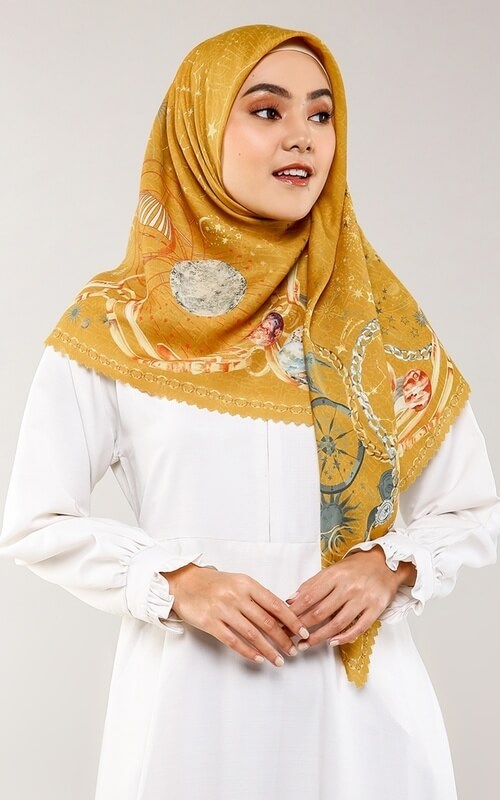 Square Hijab Kuning Motif Galaksi