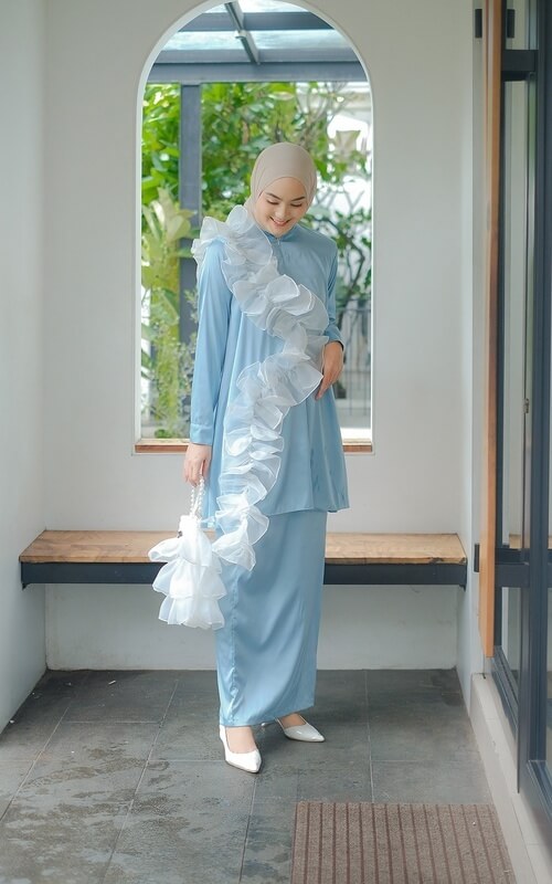 Style Kondangan Serba Biru