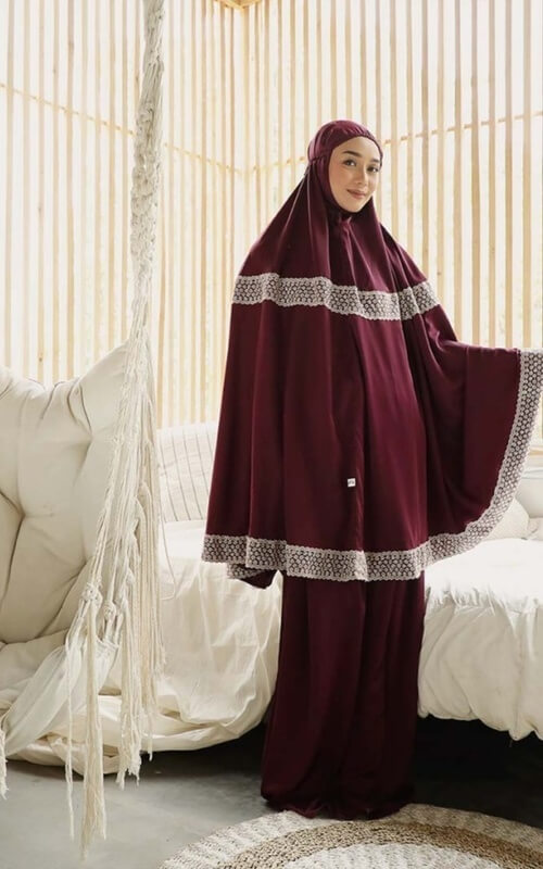 Mukena Warna Burgundy