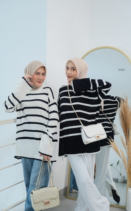 Outfit Simpel Motif Garis