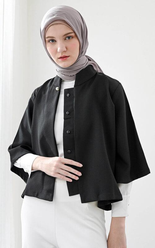 Outer Hitam Dengan Inner Putih