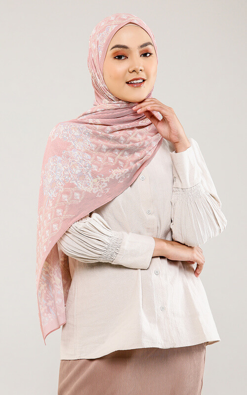 Pashmina Motif Bernuansa Pink