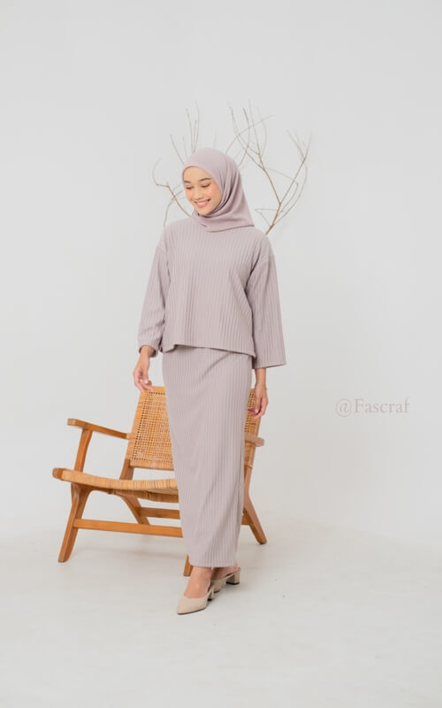 Setelan Rajut Warna Lilac