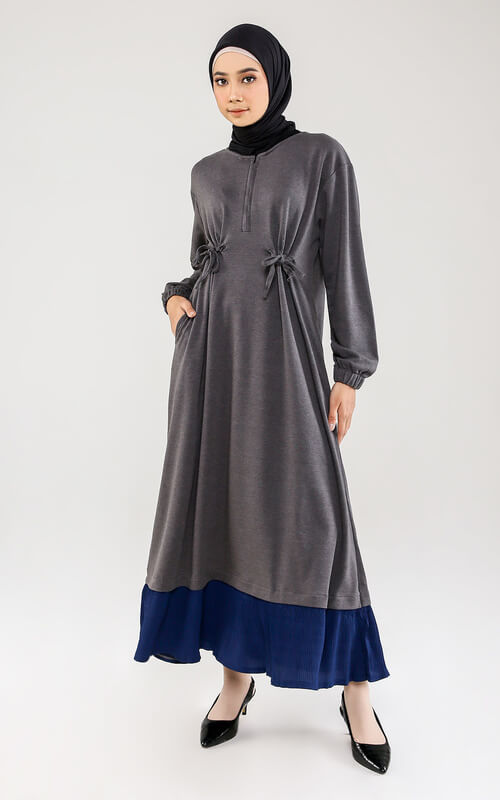 Gamis Simple Polos dengan Desain yang Unik