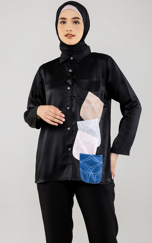 Kemeja Hitam dengan Aksen Pocket Berwarna