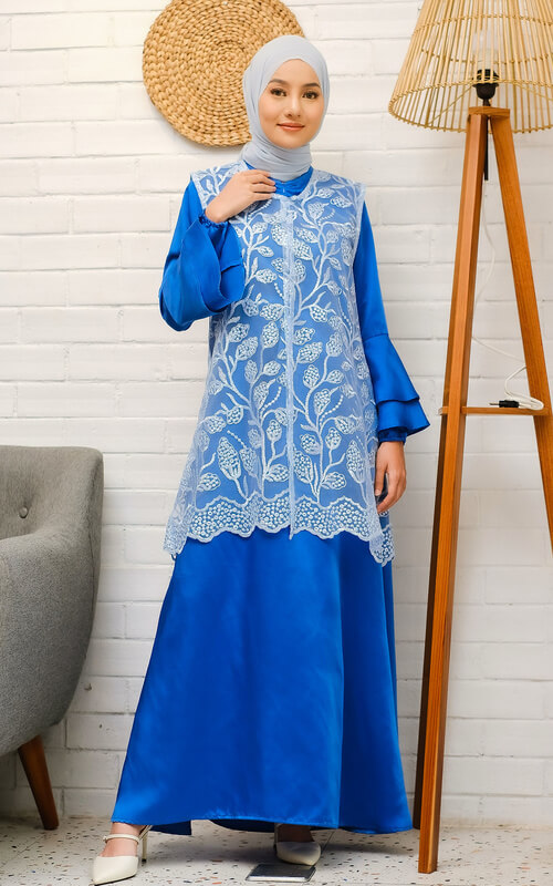 Dress Biru dengan Outer