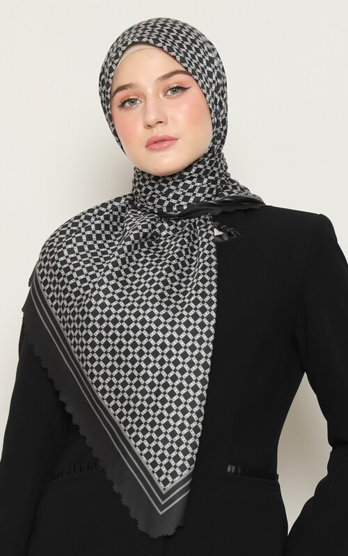 Hijab Hitam Putih Motif Kotak