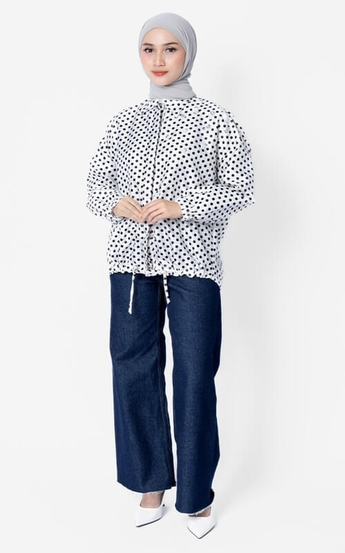 Baju Polkadot dan Denim Pants