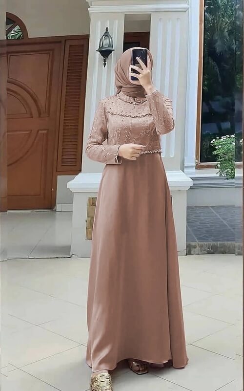 Dress Coklat Silk Kombinasi Brokat