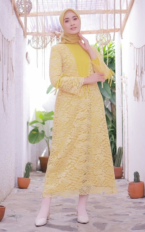 Dress Midi Kuning Bahan Brokat