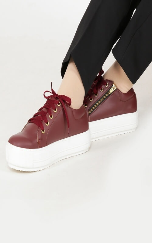 Sneaker Platform Warna Maroon