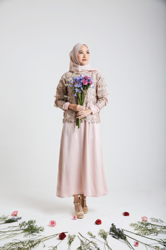 Mix and match baju muslim untuk lamaran