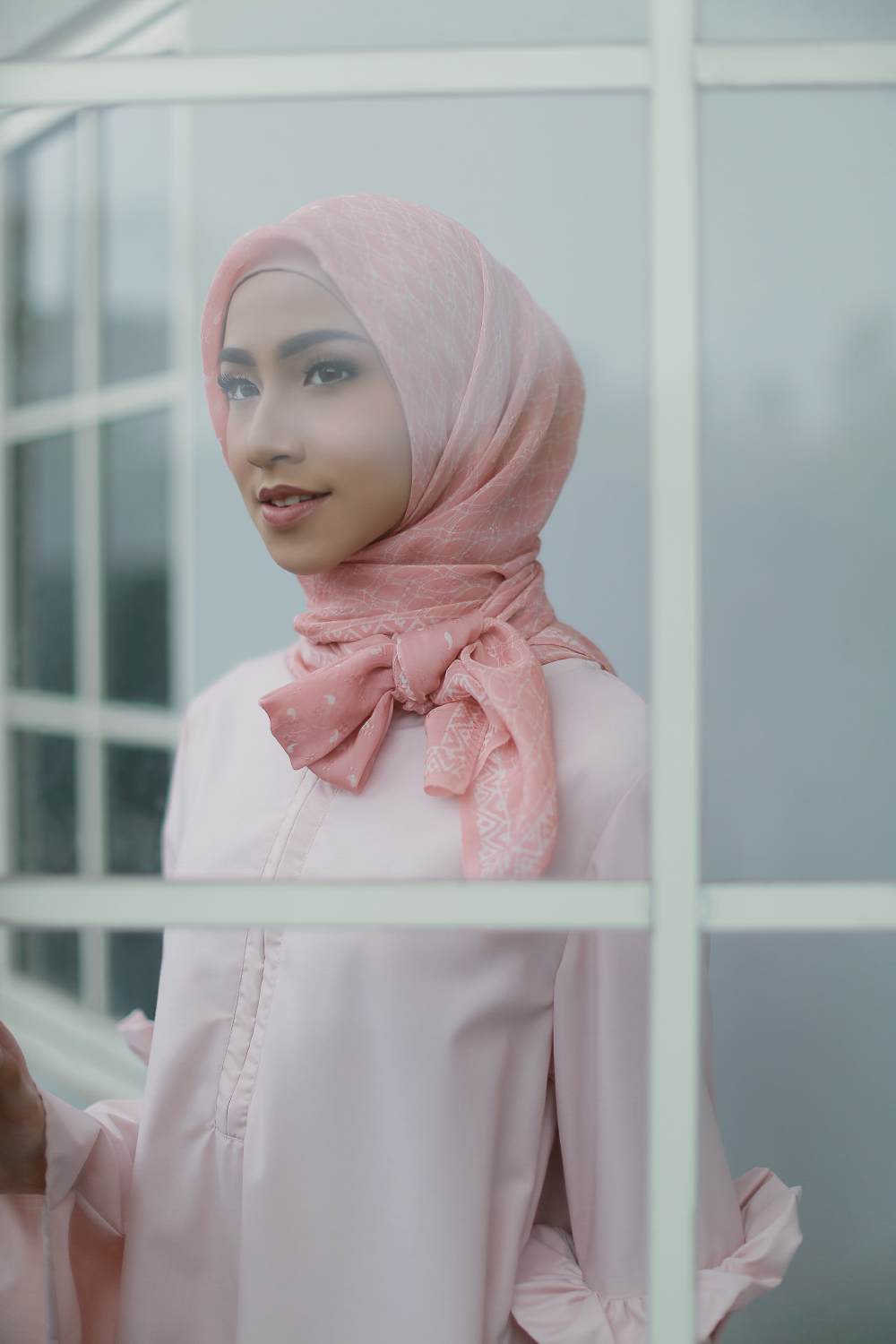 Jilbab yang cocok untuk baju pink