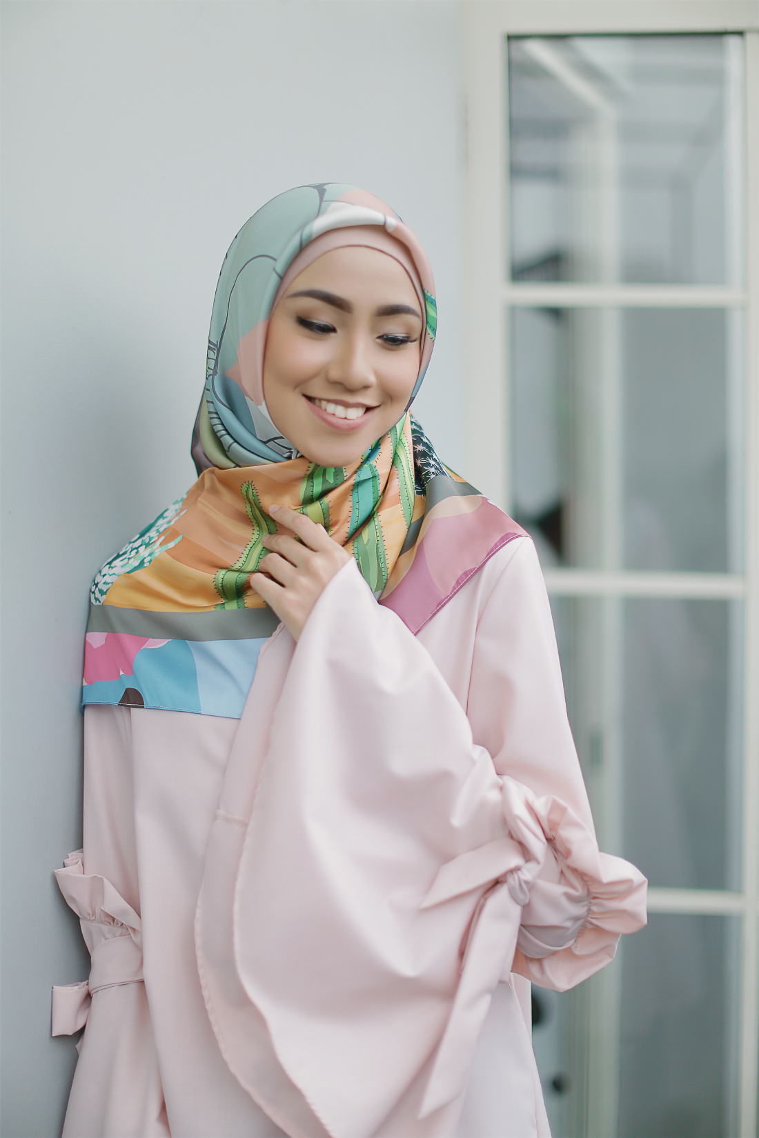 Jilbab yang cocok untuk baju pink