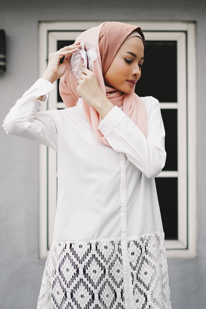 Tutorial hijab 2 warna