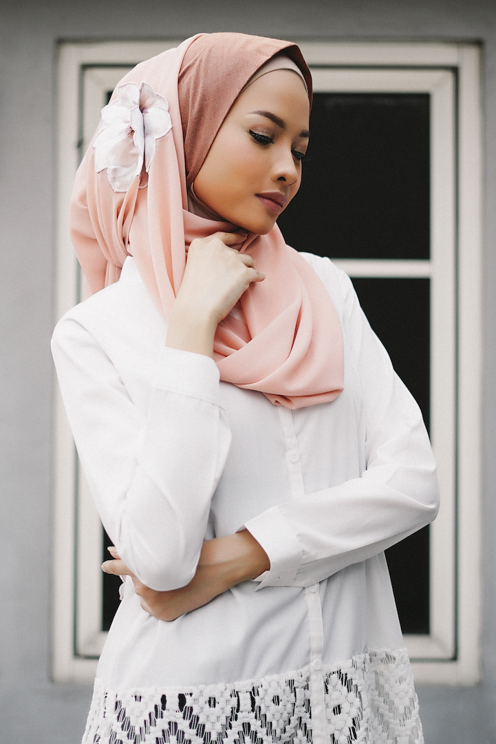 Tutorial hijab 2 warna