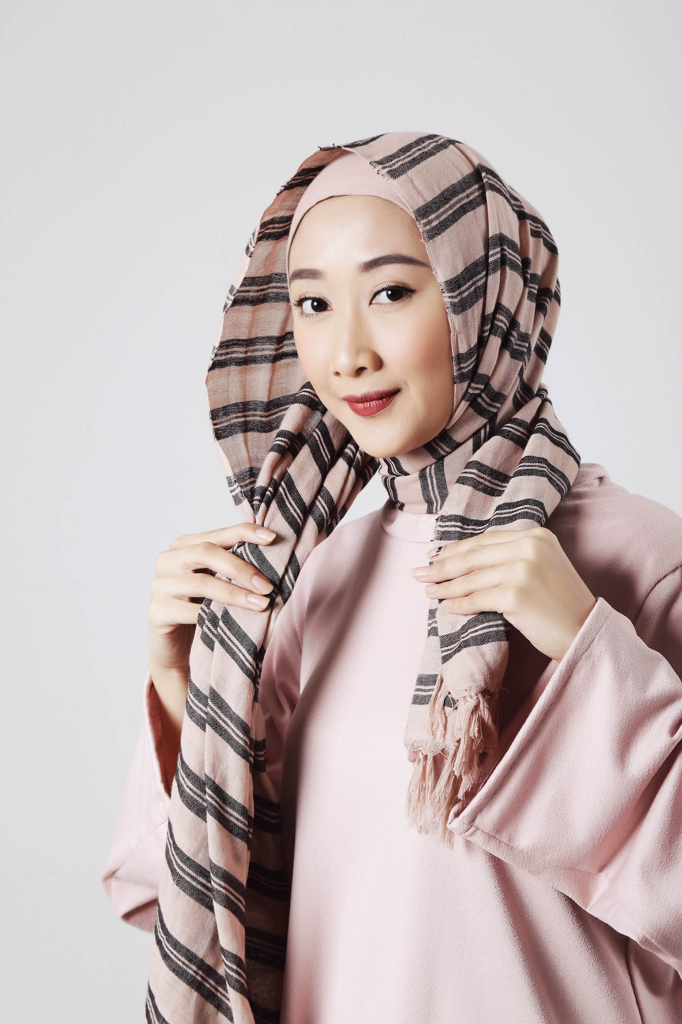 Tutorial HIjab untuk Liburan Musim Dingin