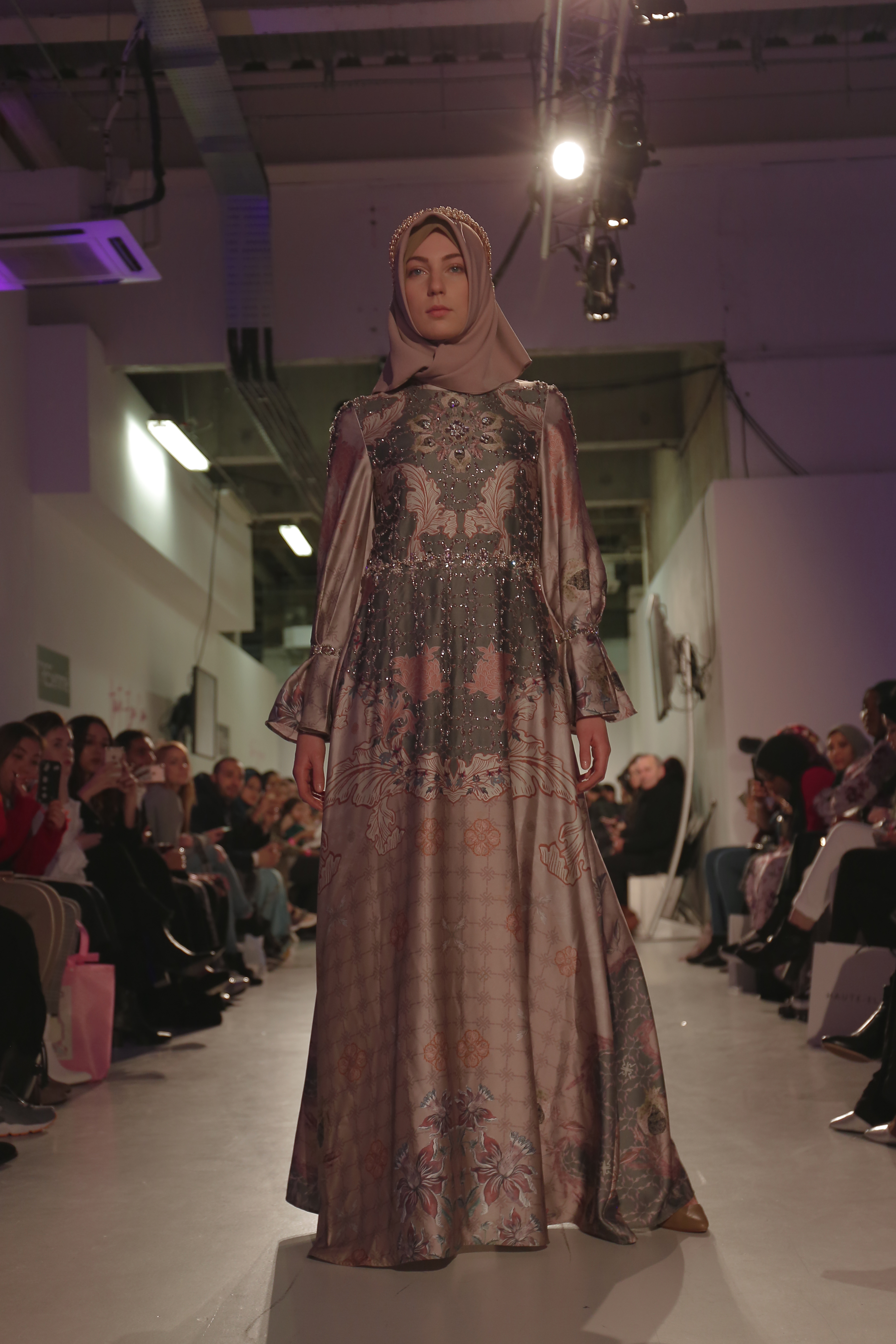 4 Desainer Indonesia di London Fashion Week 2018