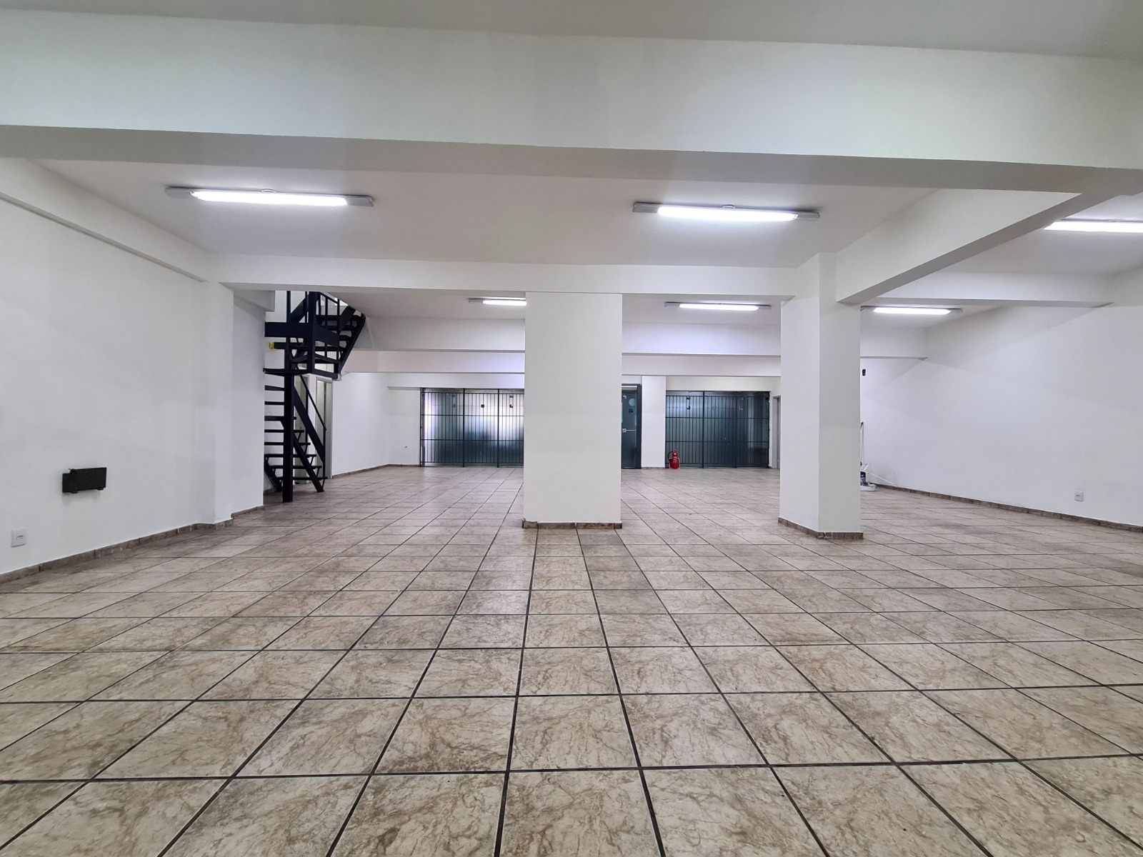 Sala-Conjunto, 380 m² - Foto 2