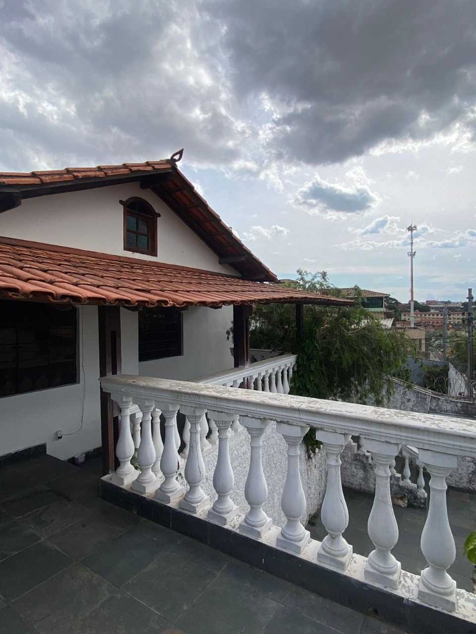 Casa, 4 quartos, 203 m² - Foto 1