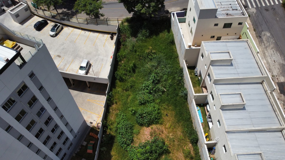 Terreno, 647 m² - Foto 1