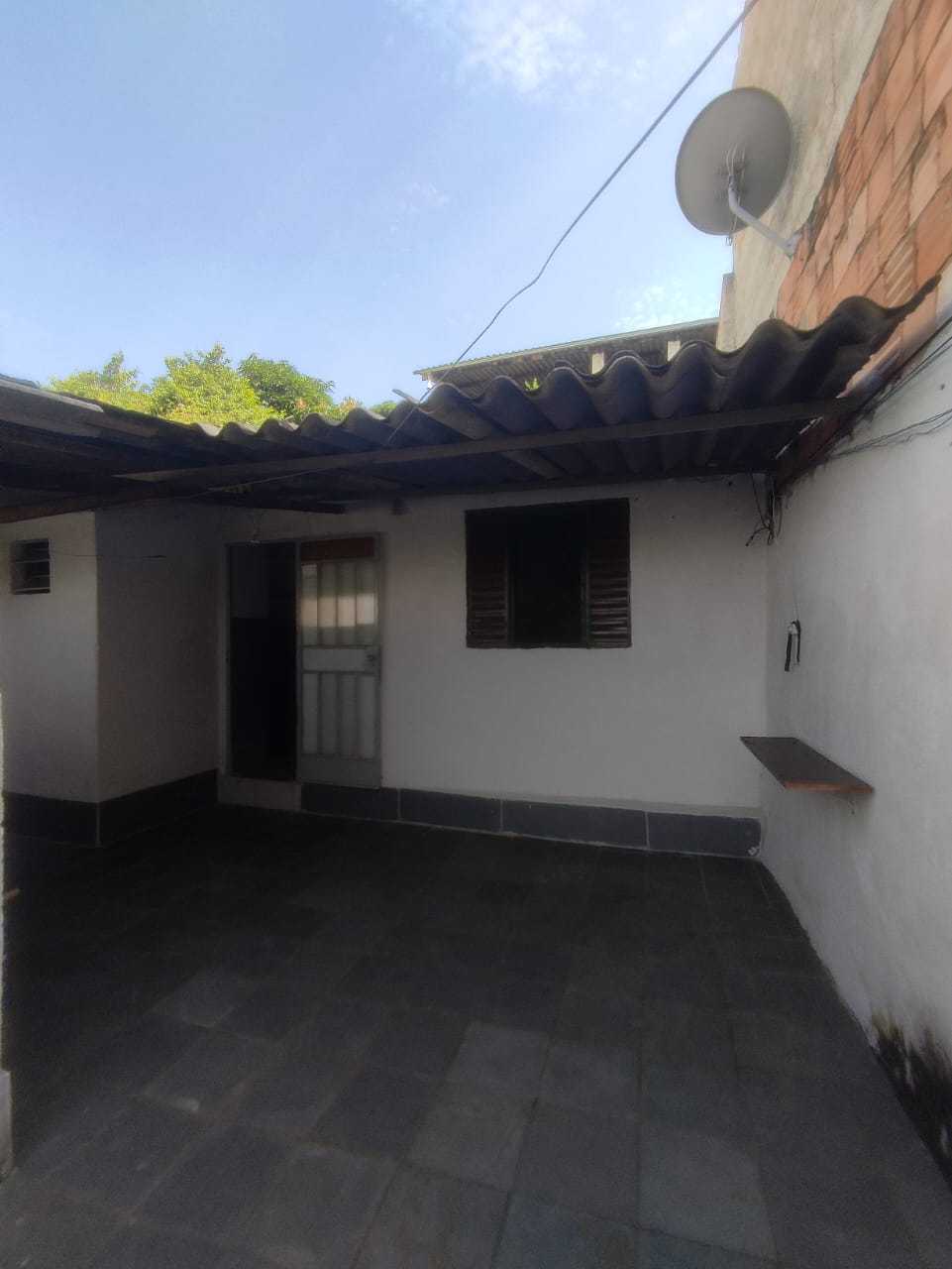 Casa, 2 quartos, 48 m² - Foto 1