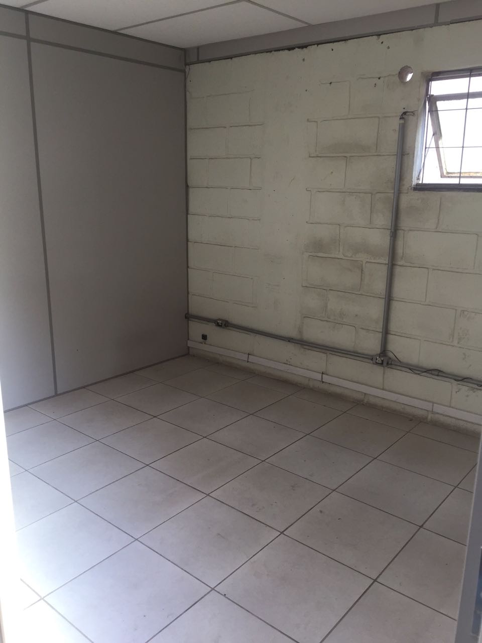 Depósito-Galpão, 200 m² - Foto 8