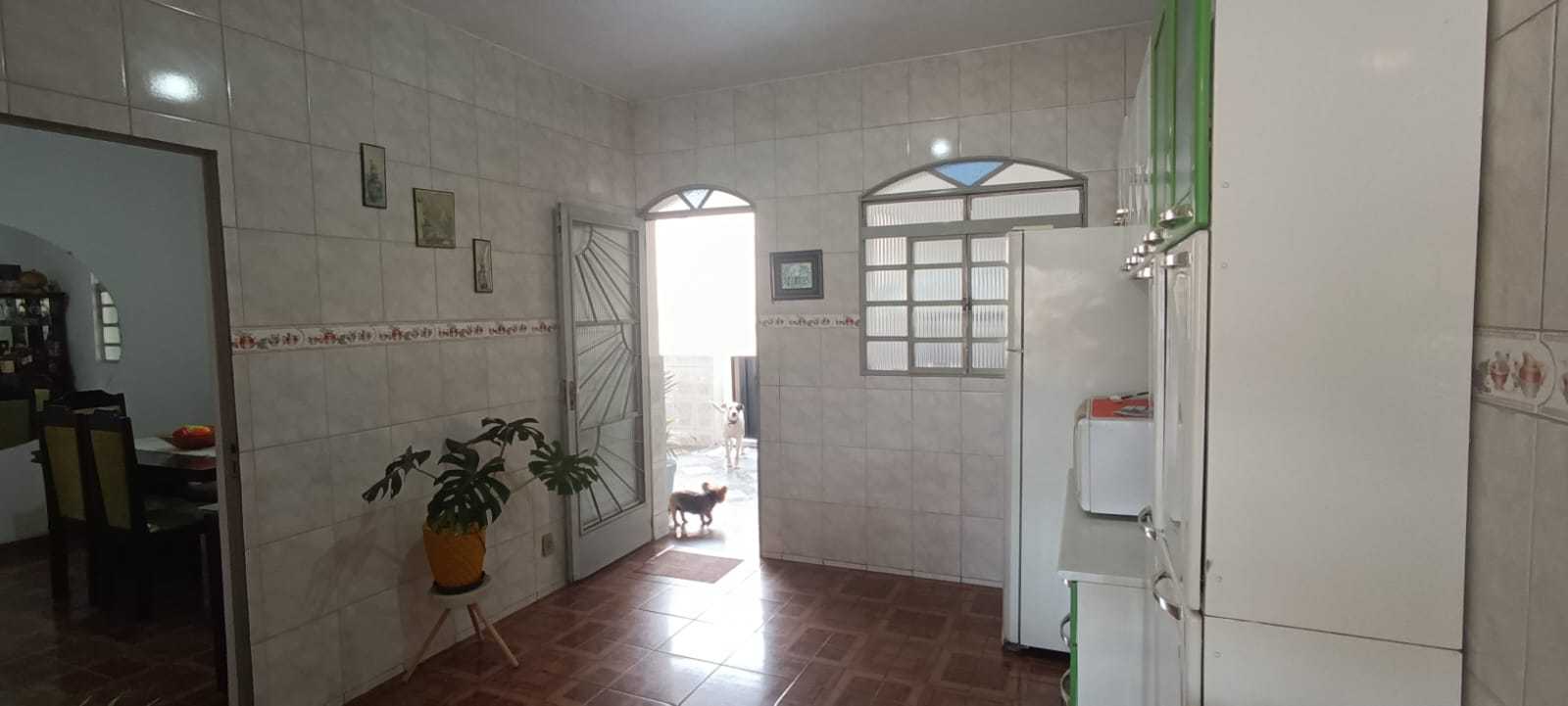 Casa, 3 quartos, 360 m² - Foto 9