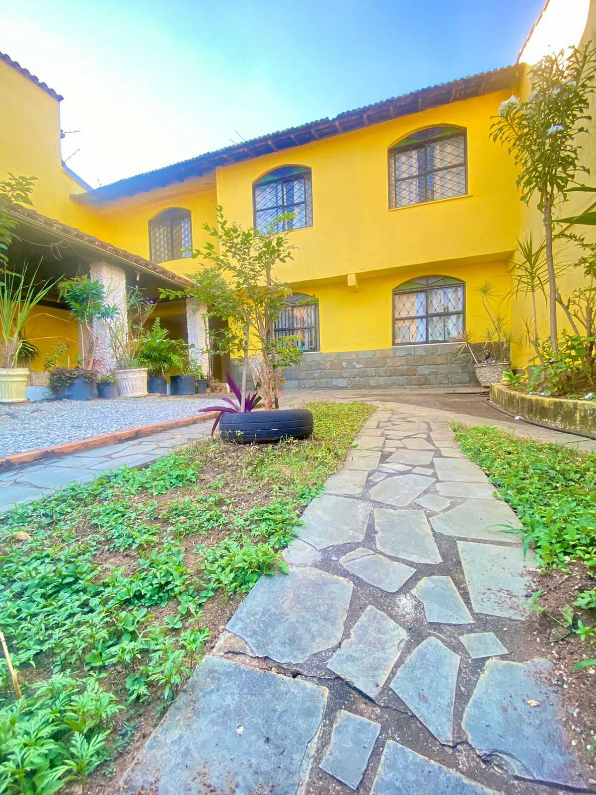 Casa, 3 quartos, 147 m² - Foto 1