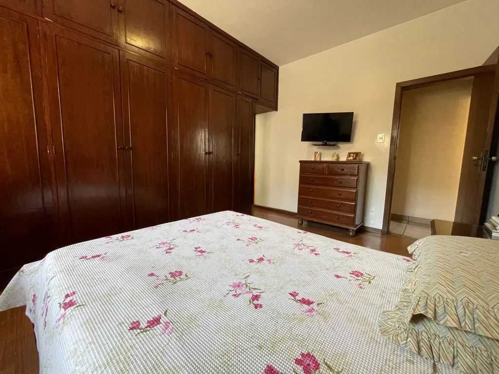 Casa, 4 quartos, 240 m² - Foto 25