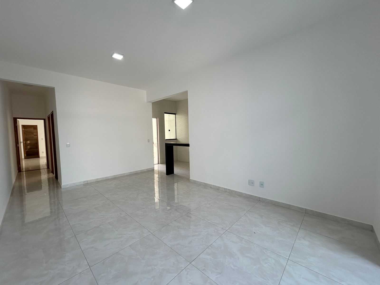 Casa, 2 quartos, 175 m² - Foto 1