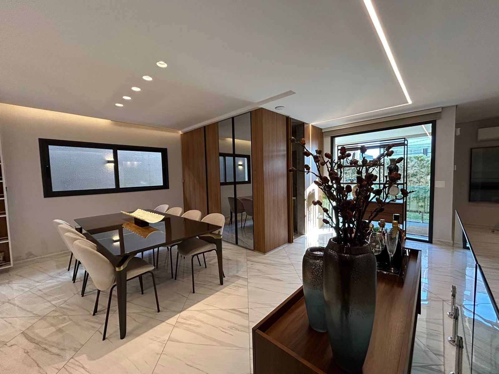 Casa, 4 quartos, 287 m² - Foto 2