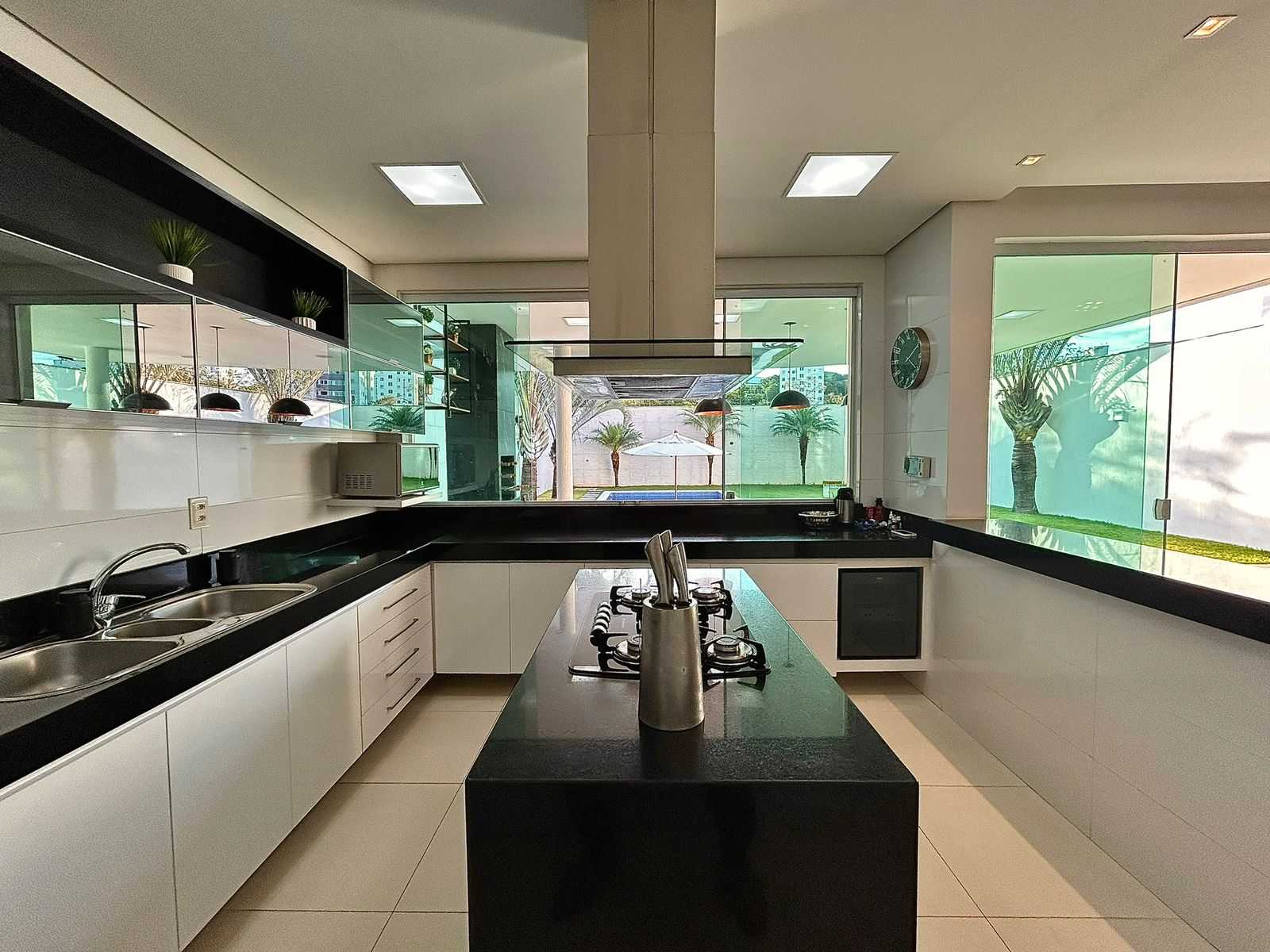 Casa, 4 quartos, 288 m² - Foto 24